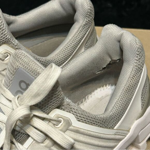 ON CLOUDSWIFT gray white running athletic training lace up shoes sneakers sz 8.5 - Picture 6 of 9